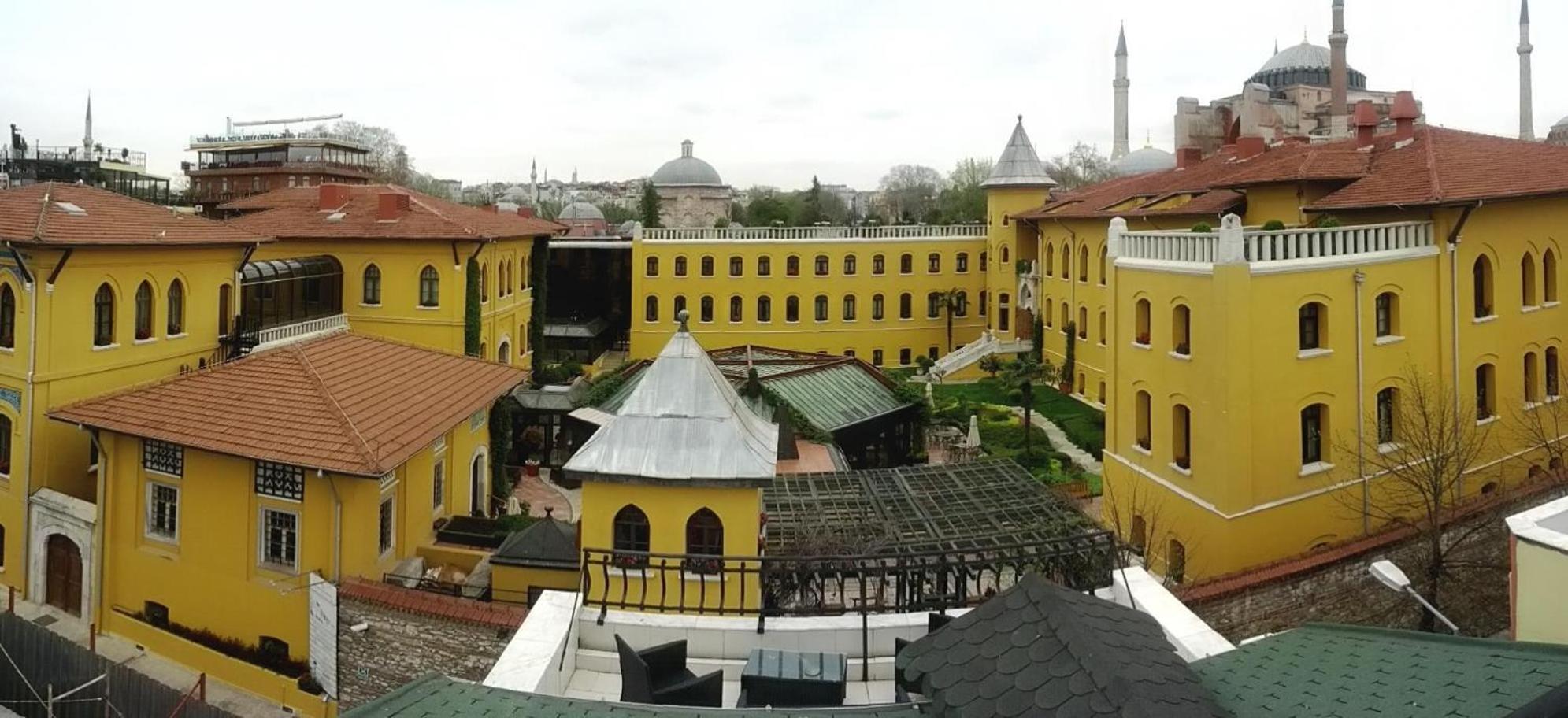Berk Guest House - Grandma'S House Estambul Exterior foto